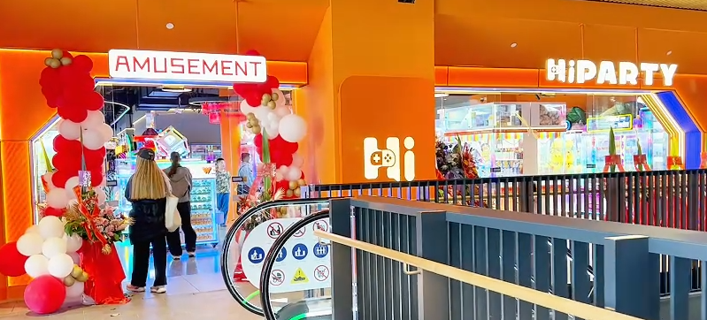Hi party storefront photo